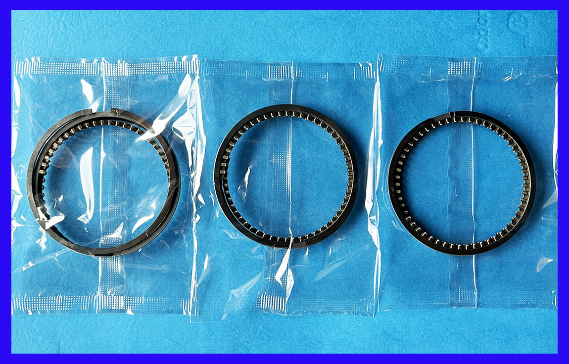 XS750 Yamaha Piston Rings STD. Set x3 1977 750 1J7-11610-00,  1J7-11610-03