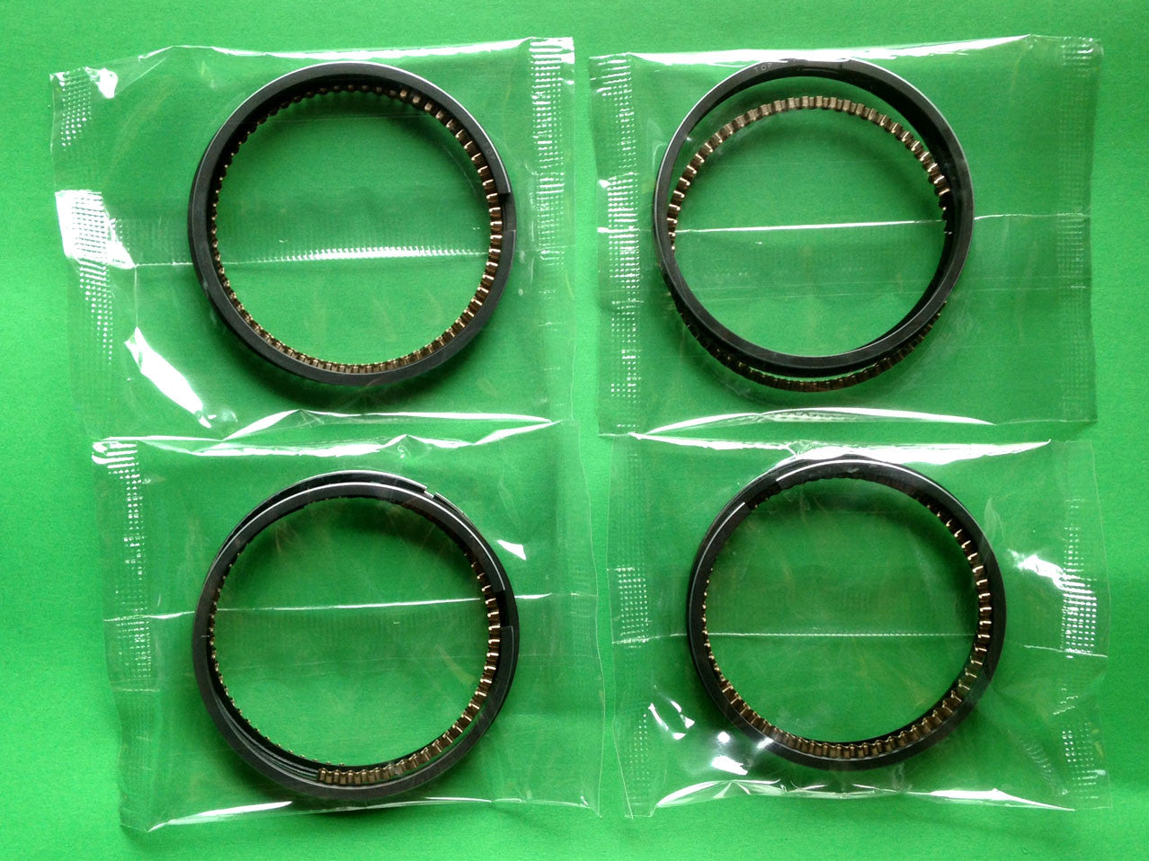 Kawasaki KZ750 Four Piston Rings X4 1980 1981 1982 13008-5031 E1 E2 E3 & LTD